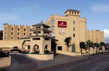 Fiesta Otay Aeropuerto Hotel 4*