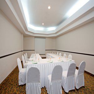 Hotel Fiesta Otay Aeropuerto 4*