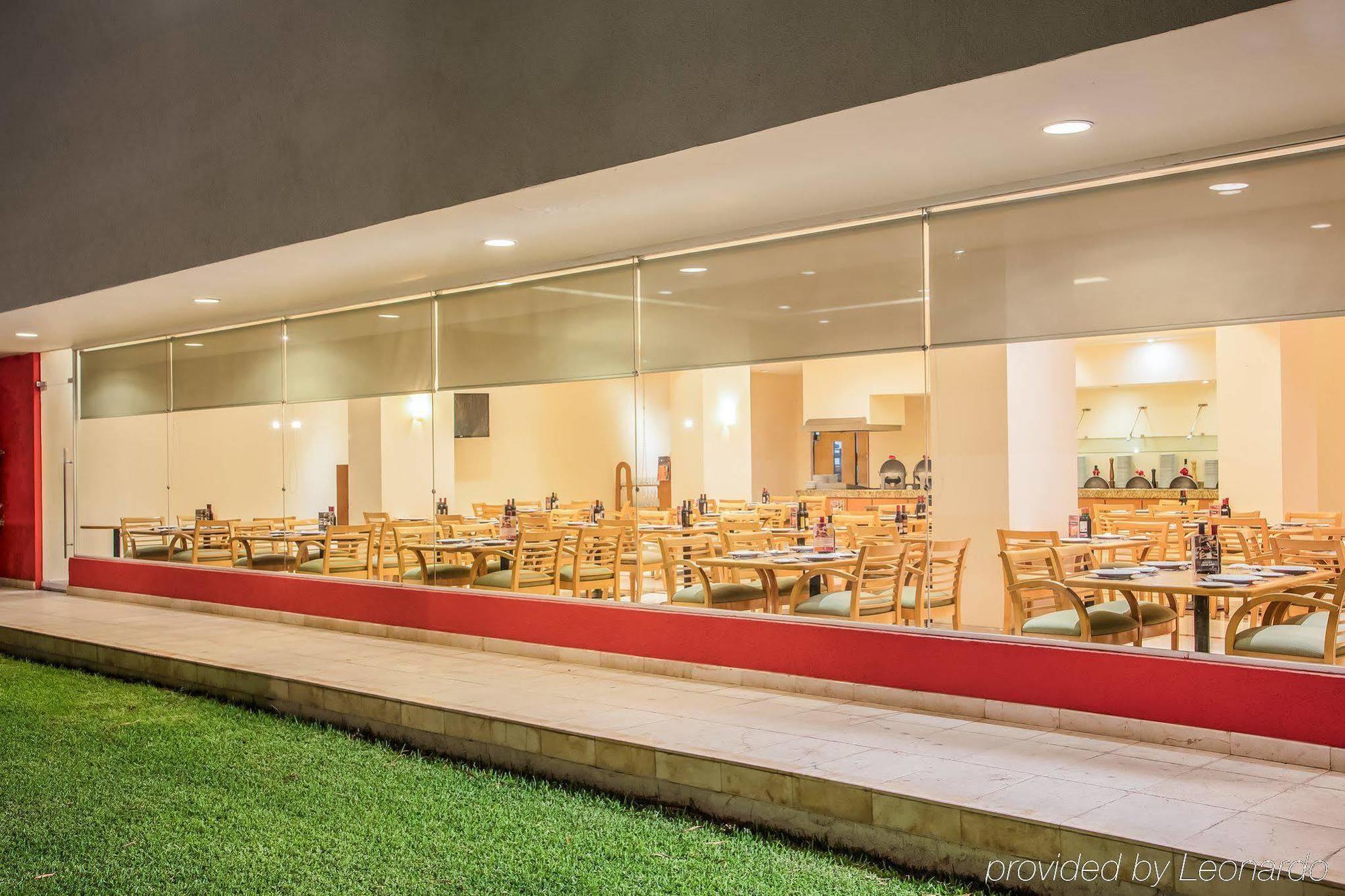 Fiesta Otay Aeropuerto Hotel Tijuana